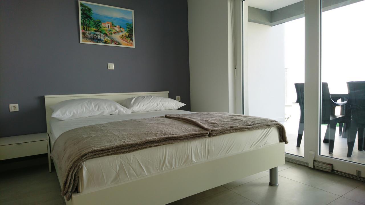 Apartamento Colic Njivice Exterior foto