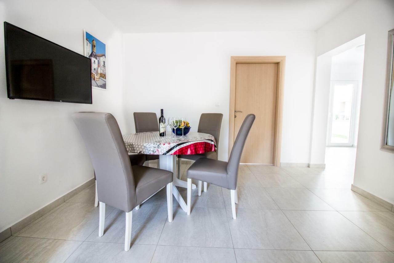 Apartamento Colic Njivice Exterior foto
