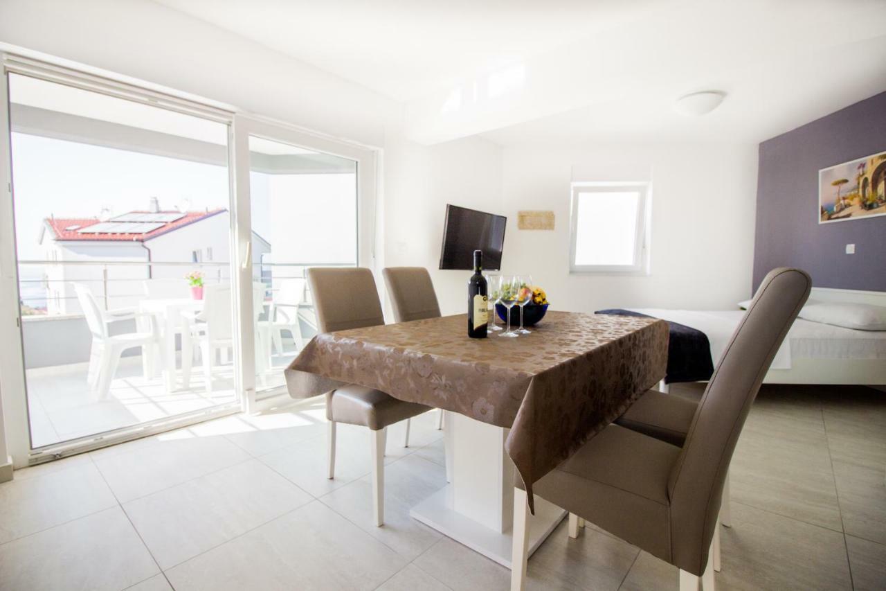 Apartamento Colic Njivice Exterior foto
