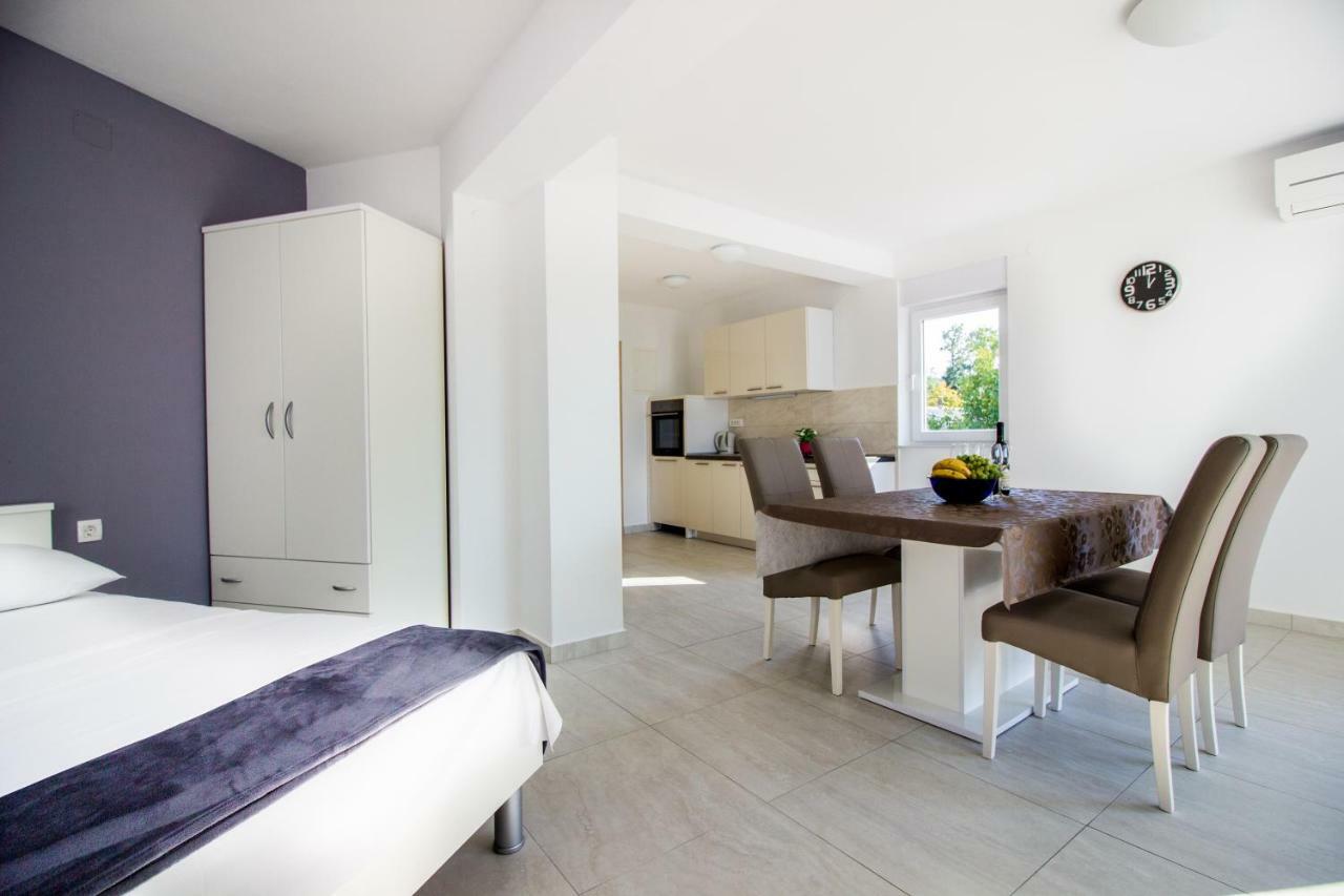 Apartamento Colic Njivice Exterior foto