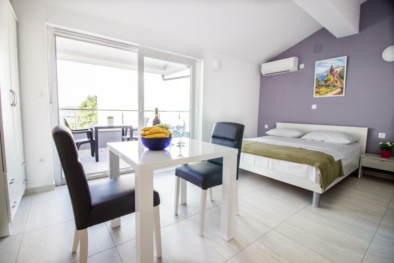 Apartamento Colic Njivice Exterior foto