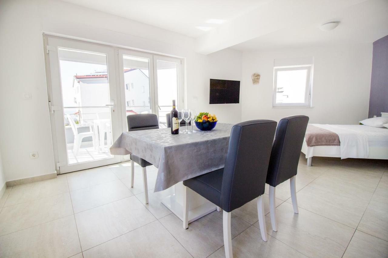 Apartamento Colic Njivice Exterior foto