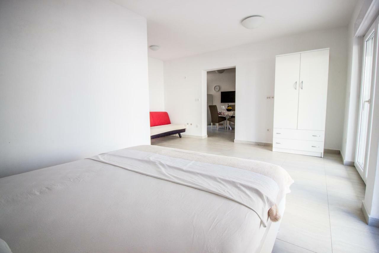 Apartamento Colic Njivice Exterior foto
