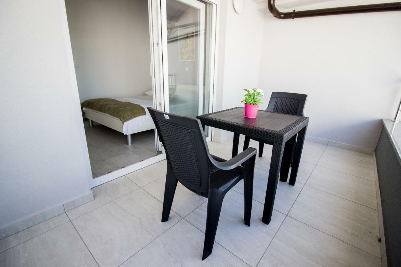Apartamento Colic Njivice Exterior foto