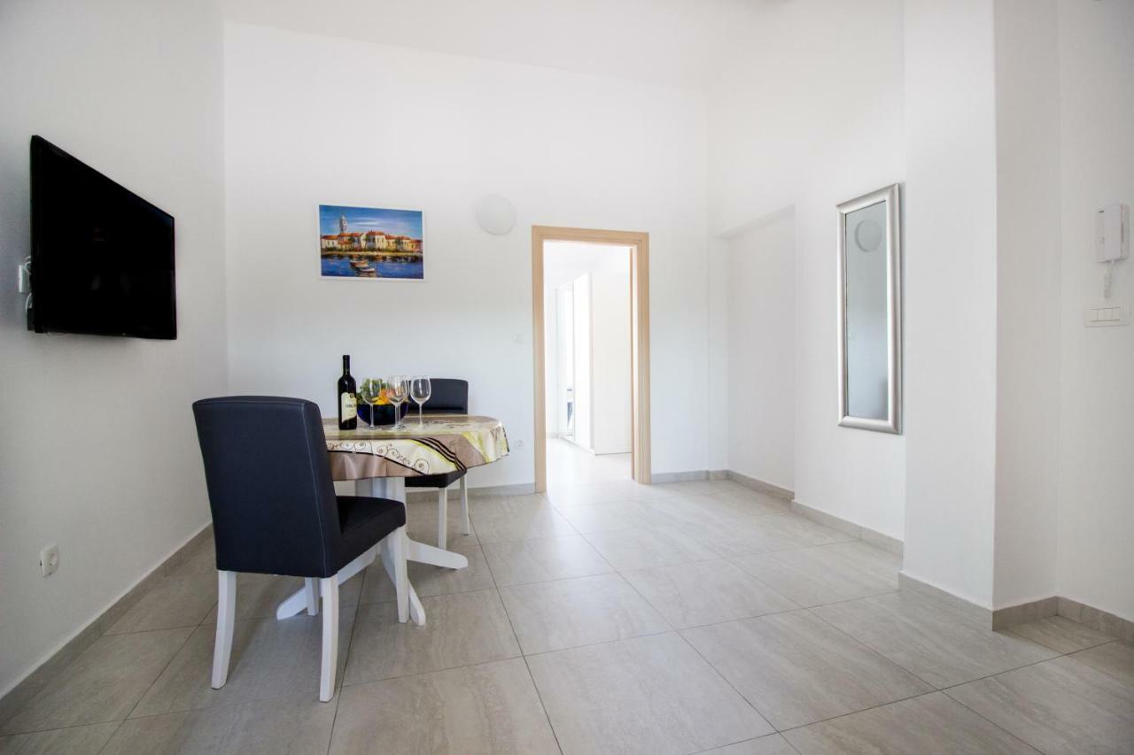 Apartamento Colic Njivice Exterior foto